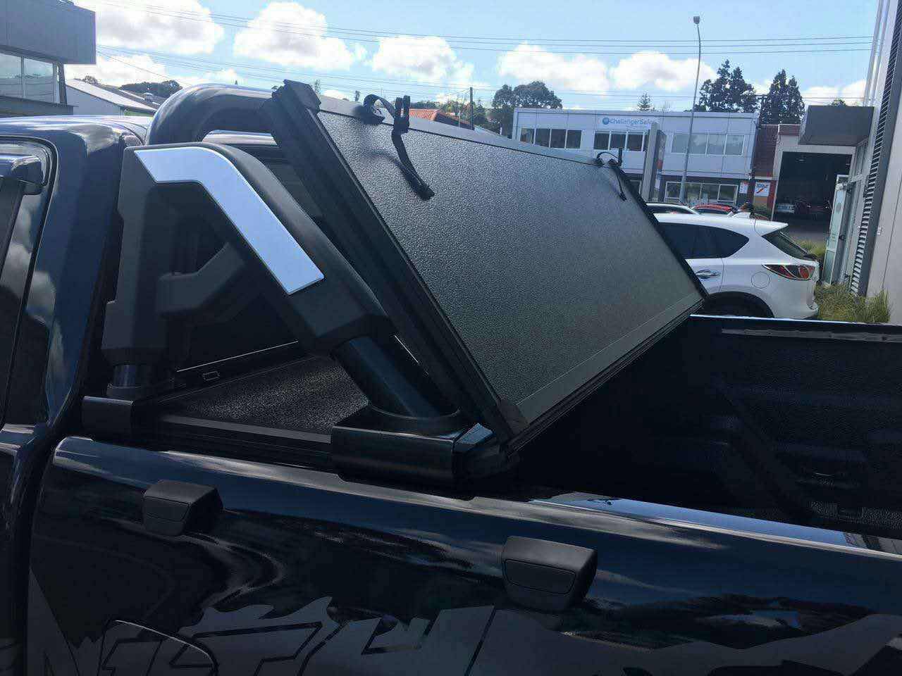 Aluminum Tri Folding Hard Tonneau Cover